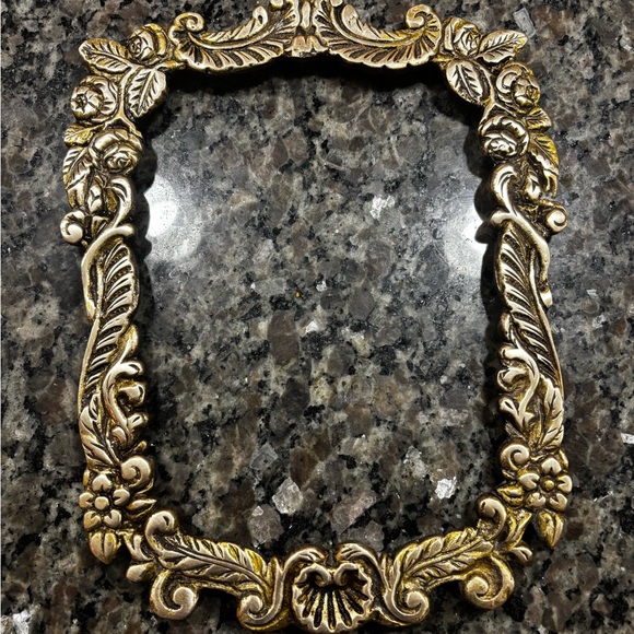Antique gilded bronze Ornate frame piece - Picture 6 of 15